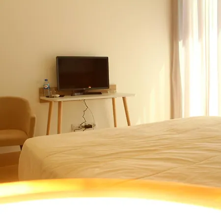 Rito Hall Da Serra * Leiria