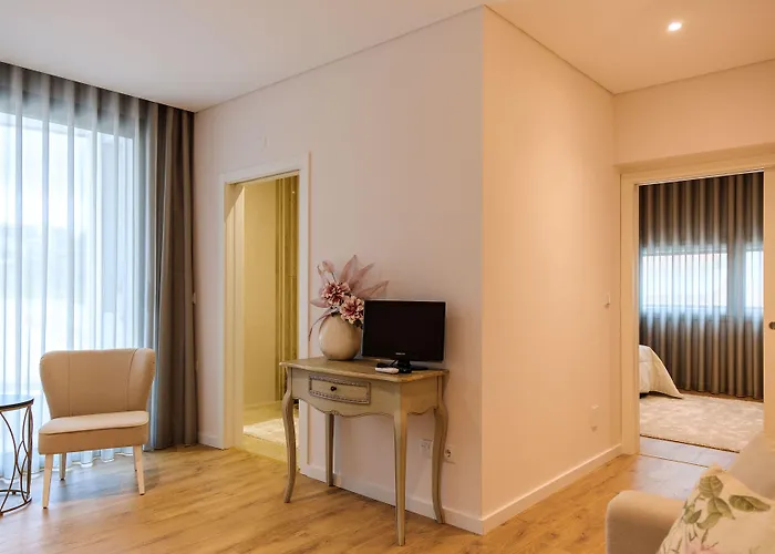 Rito Hall Da Serra 레이리아